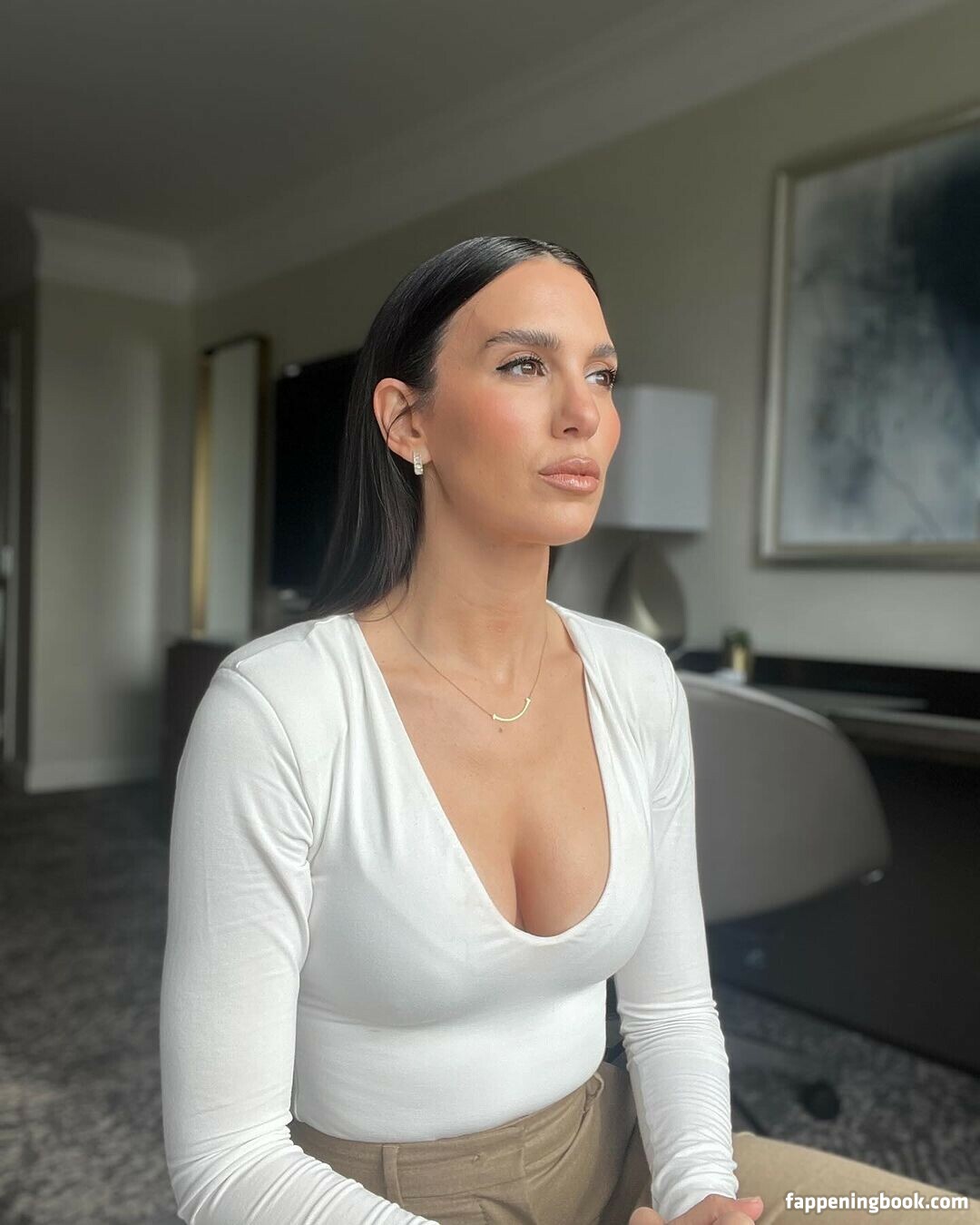 Christy Carlson Romano Onlyfans Nude Leaked Photos photo leak 27 of 47
