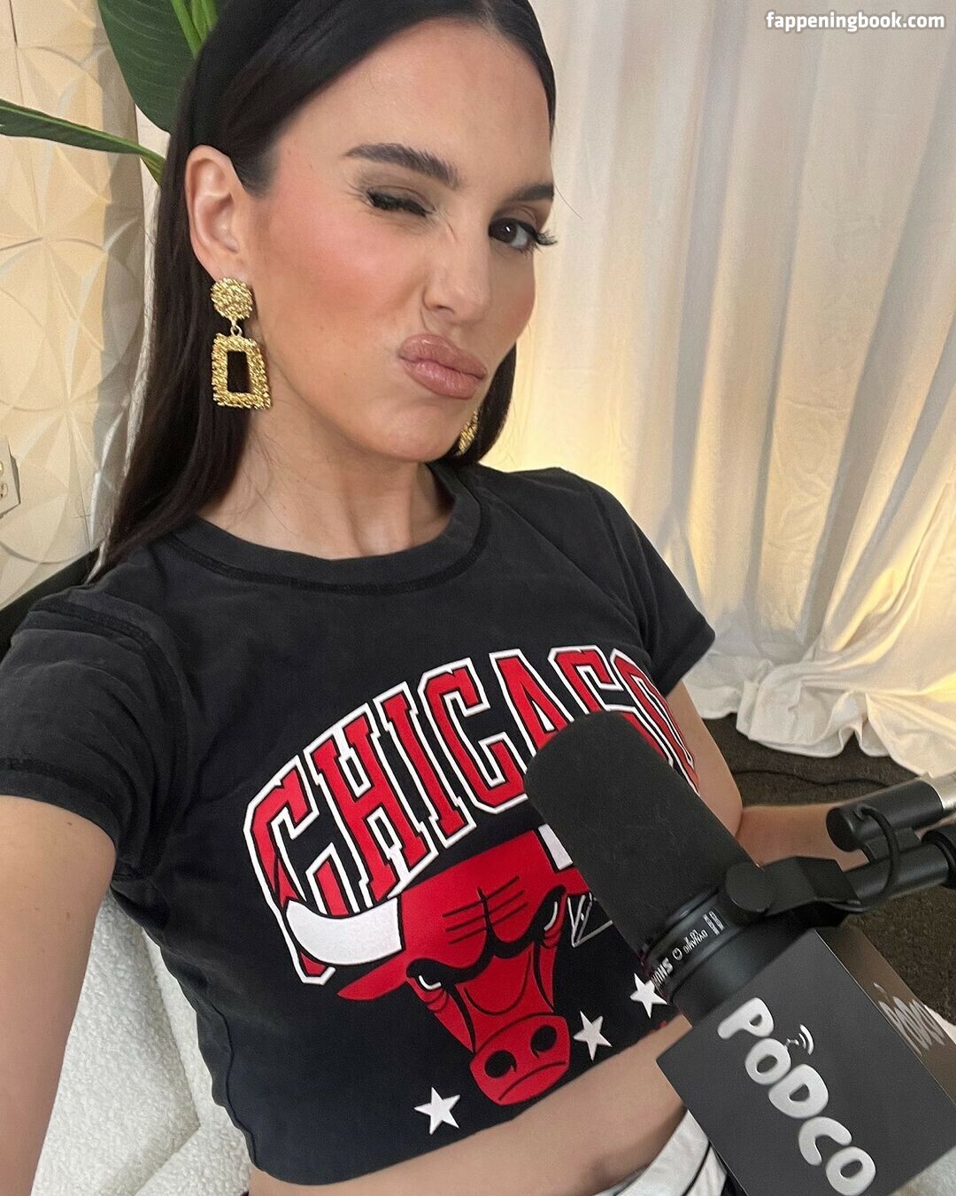 Christy Carlson Romano Onlyfans Nude Leaked Photos photo leak 31 of 47