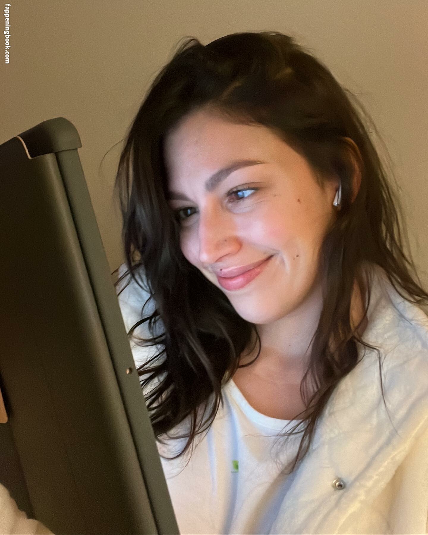 Úrsula Corberó Onlyfans Nude Leaked Photos photo leak 10 of 50