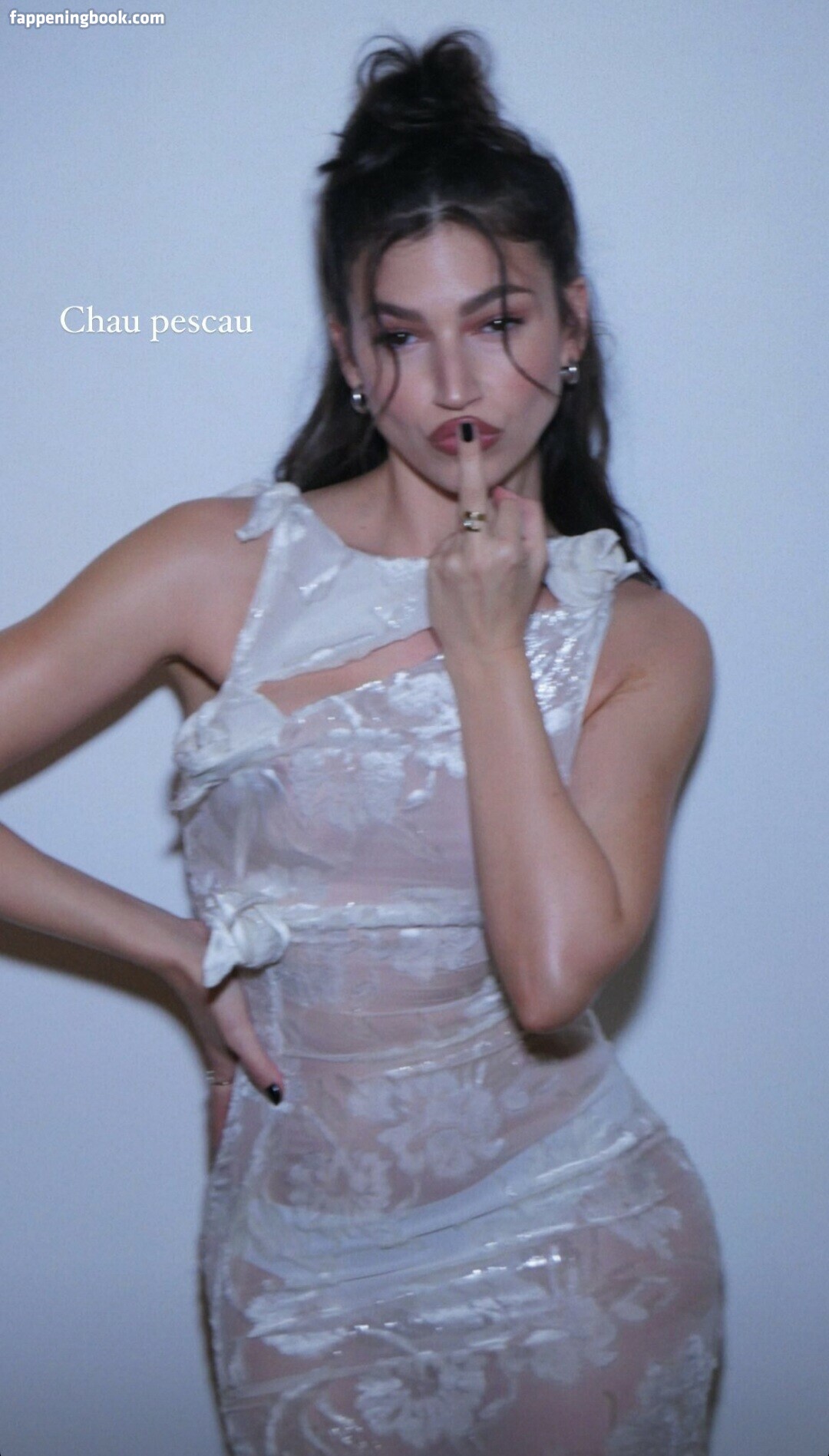 Úrsula Corberó Onlyfans Nude Leaked Photos photo leak 43 of 50