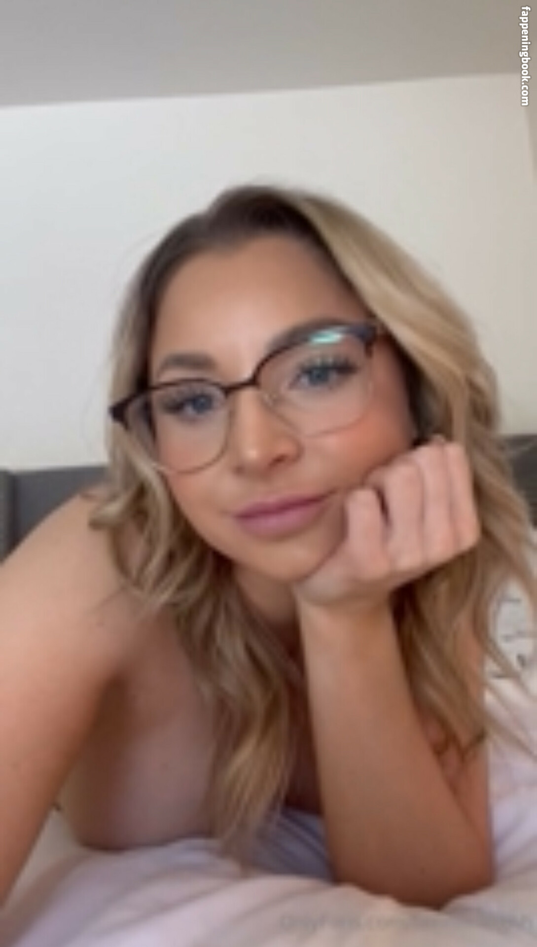 Kenn.eeee Onlyfans Nude Leaked Photos photo leak 29 of 50