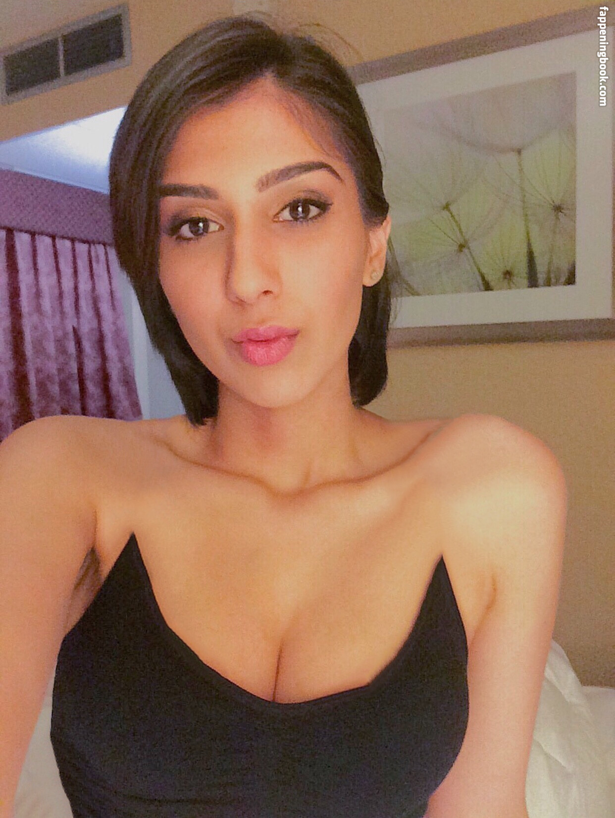 Jasdeep Johal Onlyfans Nude Leaked Photos photo leak 9 of 37