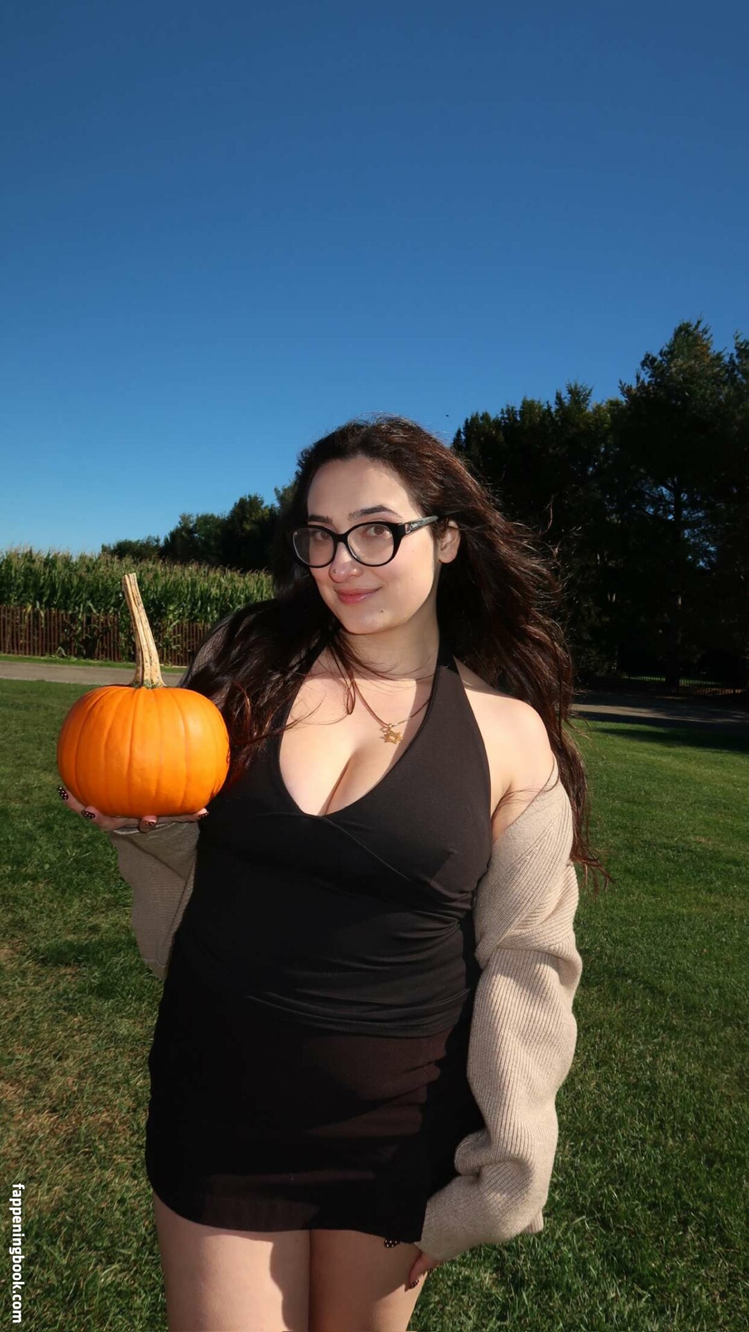 qveenjulia Onlyfans Nude Leaked Photos photo leak 44 of 49