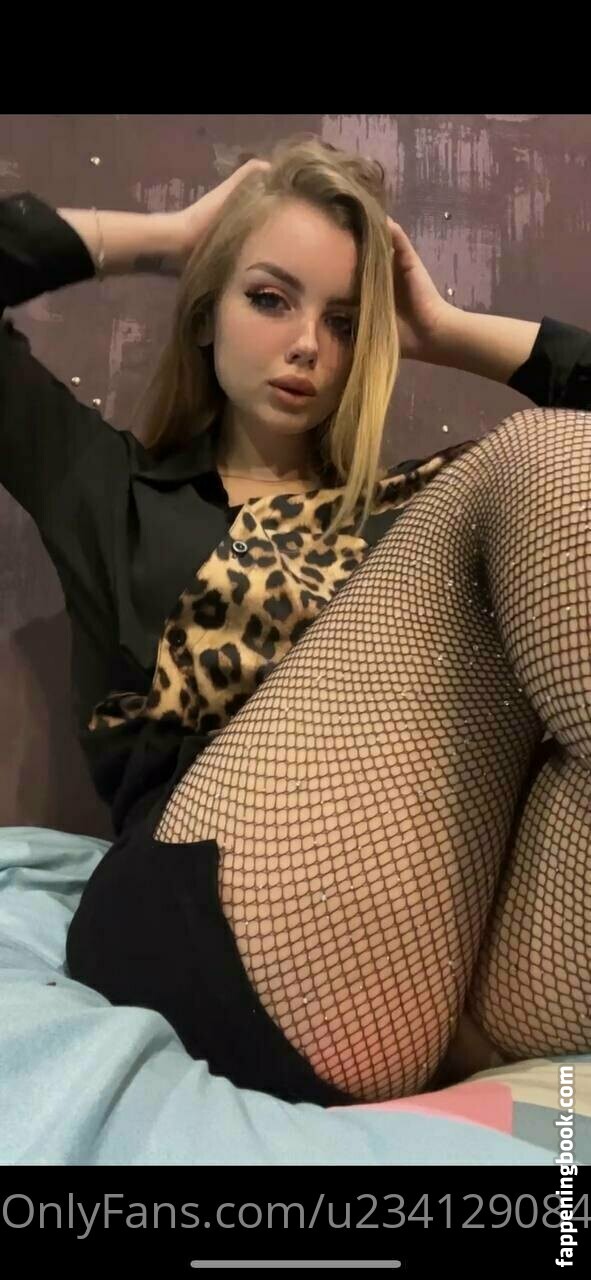 flora_belll Onlyfans Nude Leaked Photos photo leak 4 of 29
