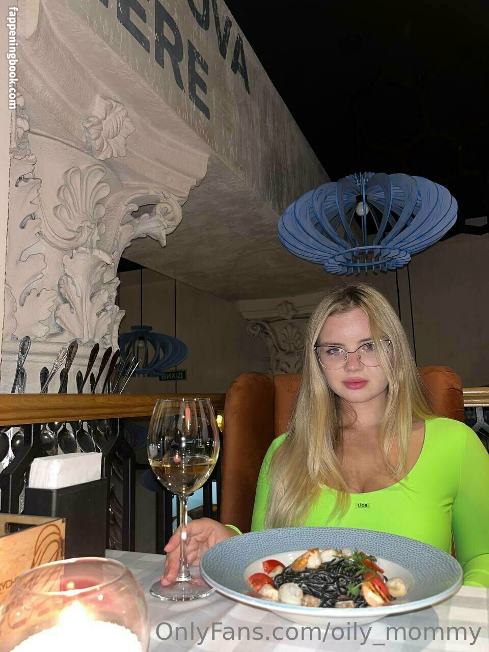 flora_belll Onlyfans Nude Leaked Photos photo leak 12 of 29