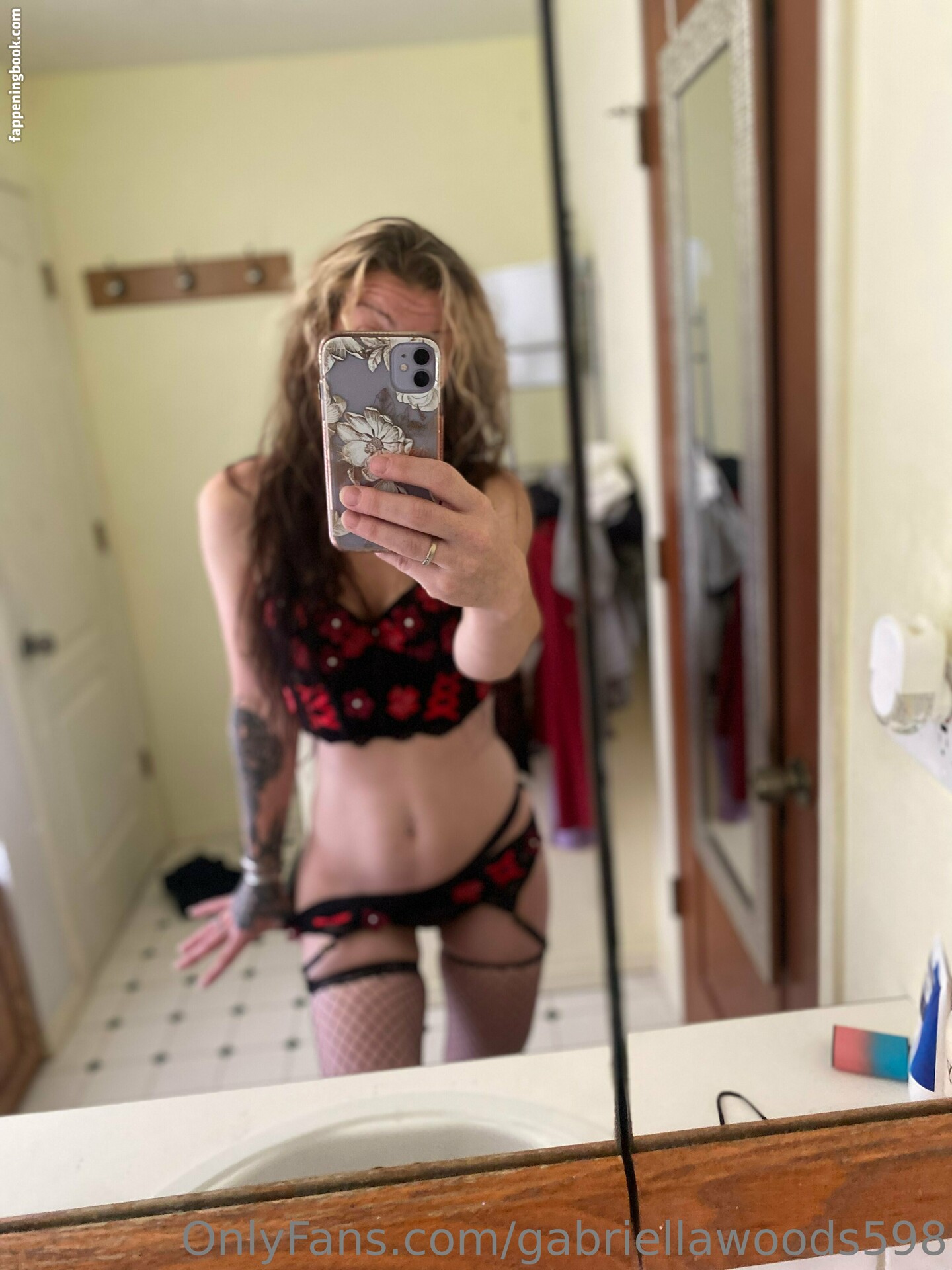 gabriellawoods598 Onlyfans Nude Leaked Photos photo leak 27 of 28
