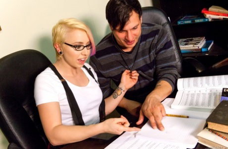 Blonde student Eidyia loses her glasses during sex with her tutor