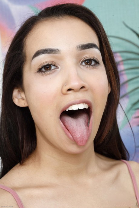 Sexy teen Jackie Rogen spreads her inviting trimmed pussy up close