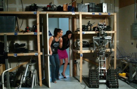 Fucking Machines performed by Isis Love, Satine Phoenix Sex Images