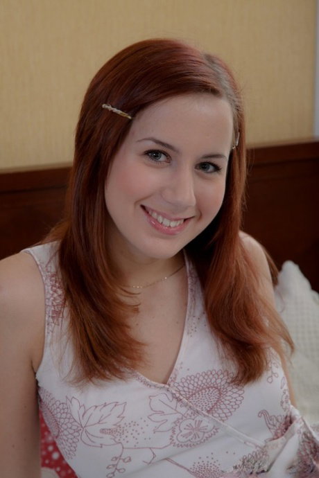 Redhead teen with a big ass Zuzanna gets her twat filled by her boyfriend