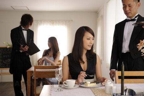 Japanese women have their pussies tickled by male waiters while dining