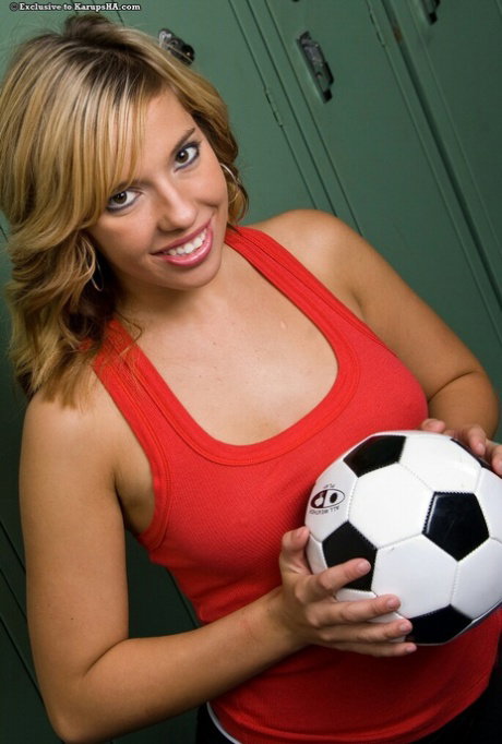 Soccer mom Alyssa makes her nude debut in a locker room wearing runners
