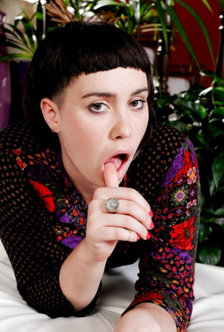 Short haired dyke Barb getting naked to masturbate hairy amateur pussy