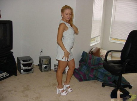 Latina chick Sonya slides her thong aside before engaging in POV sex acts
