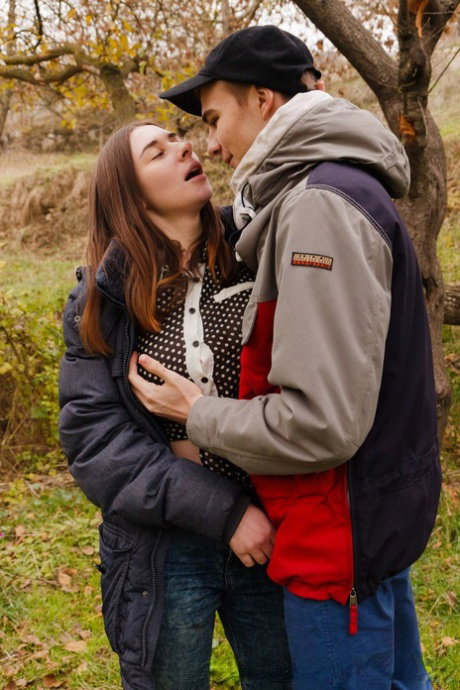 Naughty teen Busty Clary flaunts her big tits and gives head before sex
