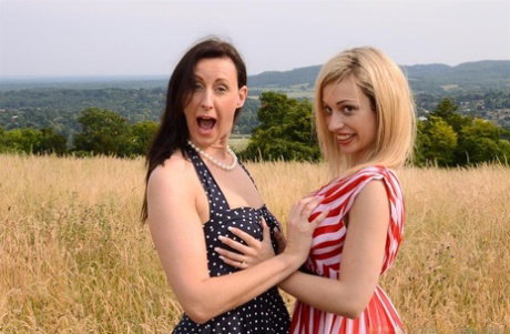 Mature brunette gets licked out and fucked by a younger blonde girl