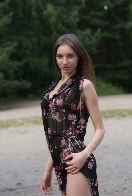 Goddess Nudes performed by Viviann Hot Gallery