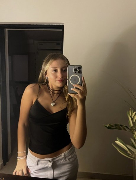 OnlyFans Estell Aily performed by Estell Aily Sex Images