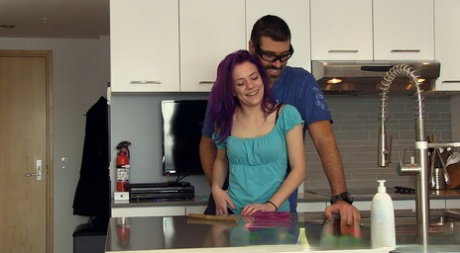 Purple-haired girlfriend Lexye Moore gets her ass jizzed after screwing her BF
