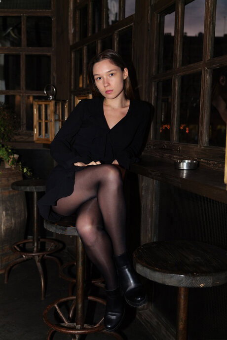 Beautiful Sayah Heaney doffs her shiny nylons and flaunts her tits in a car