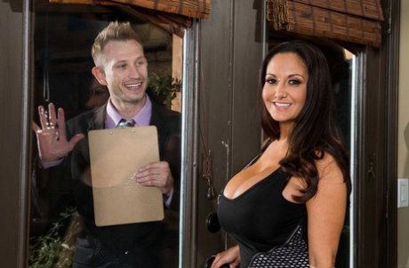 Black haired housewife Ava Addams gets her love hole stuffed on a chair