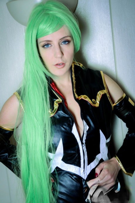Cosplay babe Smantha Bentley fingers her juicy cunt in various positions