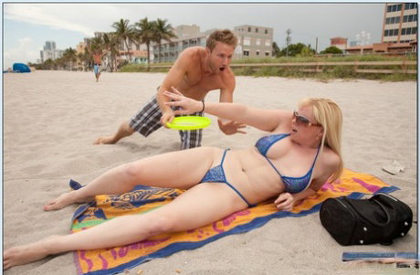Chubby bikini mom Cameron Keys hooked on the beach and fucked