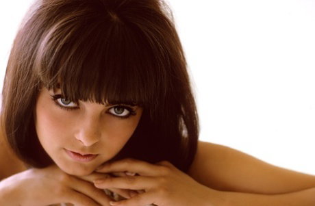 British brunete with big natural boobs Dolly Read posing for the adult shoot