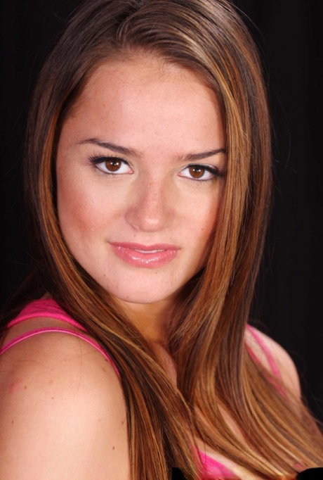 Brunette cutie Tori Black poses naked and gets banged in a hot threesome
