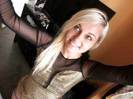 Frisky blonde amateur Charli Shiin revealing her graceful curves