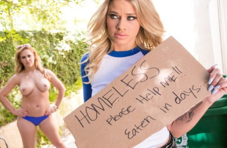 Blonde lesbians Cherie DeVille and Jessa Rhodes trib old and young pussies