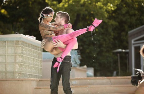 Heavily inked teen pornstar Bonnie Rotten taking anal sex in pink nylons