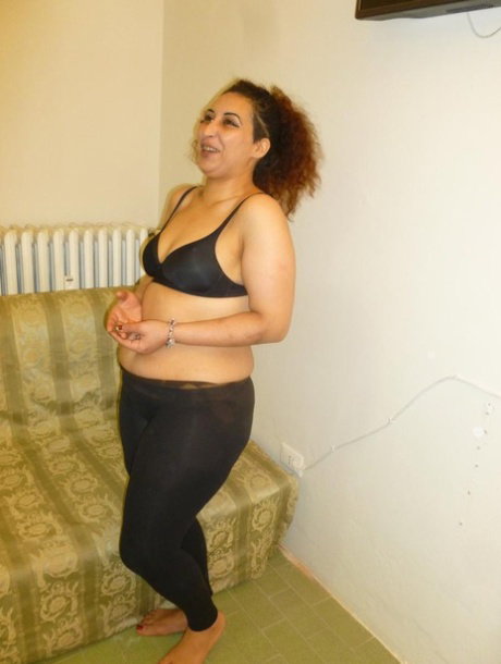 Sexy chubby European beauty gives a blowjob before he plows her