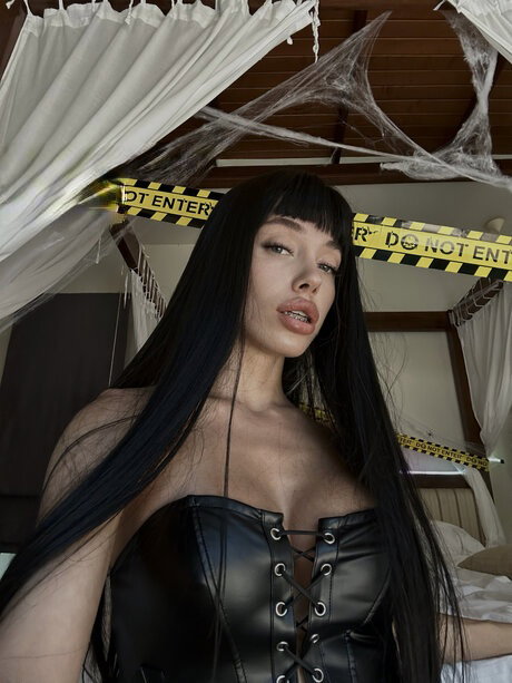 OnlyFans Spirite Moon starring Spirite Moon Sex Pictures