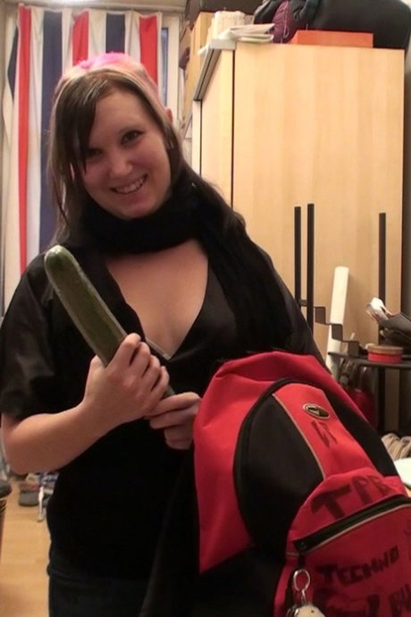 Chubby amateur Mausibutz shaves her pussy before sex with a man and a cucumber