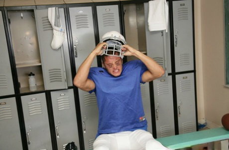 Hot football refferee Ricki White getting her ass fucked by the hung team jock
