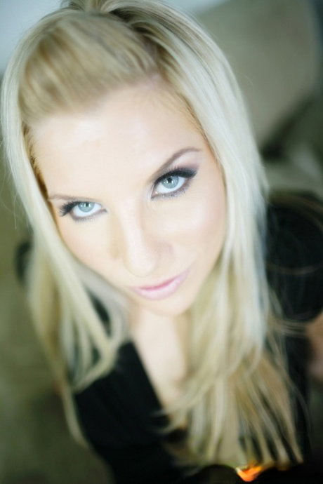 Ashley Fires gives nice blowjob, takes in pussy, and makes him cum into mouth