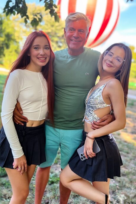 Young girls Mia Mi & Megan Murkovski take part in a POV foursome