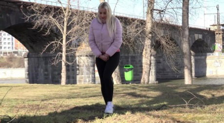Short taken Daisy Lee forced to drop her pants and pee outside on a chilly day
