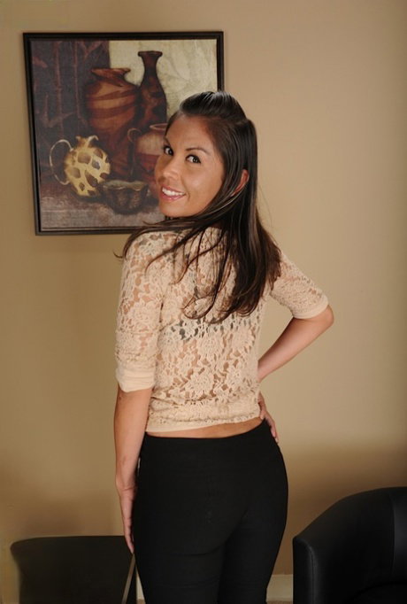 Sexy Latina mommy Olivia Jones spreading her vagina wide open