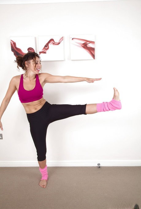 European solo girl French Chloe displaying hairy vagina in pink leg warmers