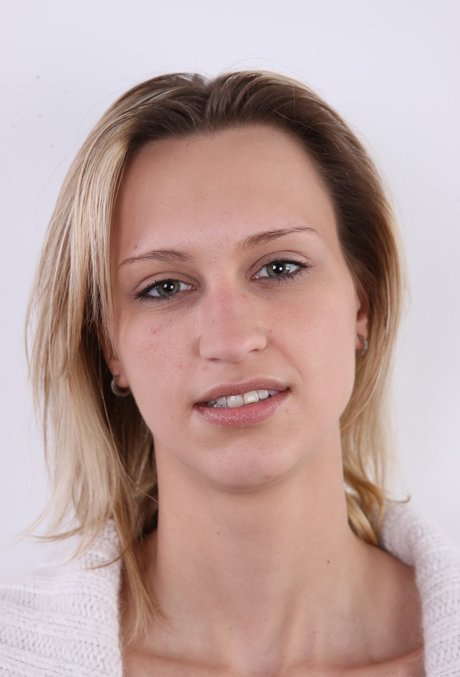 Skinny blonde amateur takes a seat after getting completely naked
