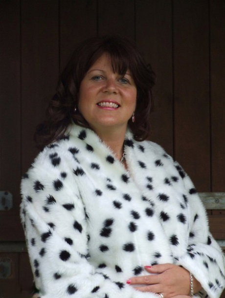 Over 30 brunette Sandy mature small boobs free of a bra while at the stables