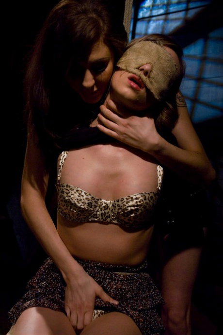 Capri Anderson is shocked with electricity while being penetrated in bondage