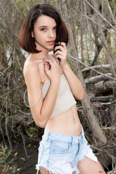 Marvelous amateur teen Ohana unveils her tiny tits & bald pussy in nature