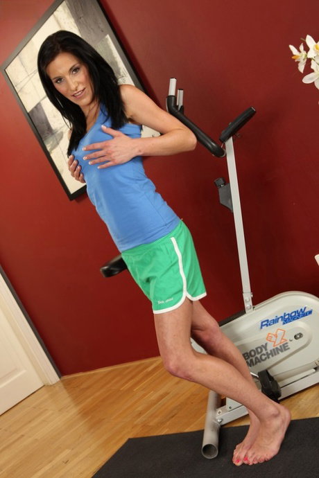 Karups Private Collection performed by Jessica Black XXX Photos