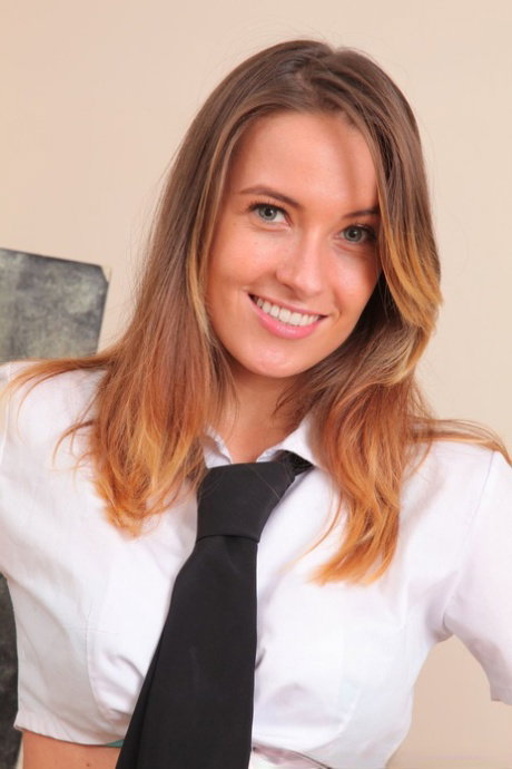 Horny teacher Sammie Pennington reveals her big juggs in the classroom