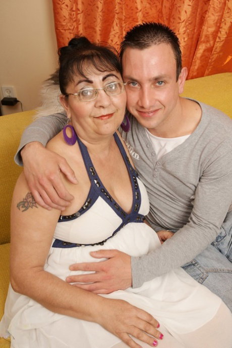 Granny Lenora G receives jizz on her face after rough doggy sex with a stud