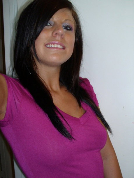 WouJ performed by WouJ Nude Porn Pics