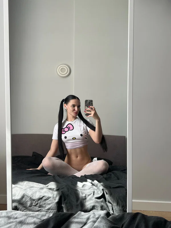 OnlyFans Diamond Splash Diamond Splash  - Selfie, Pigtails, Ass, Stockings, Model, Glamour, Asshole, Brunette, Feet, Sexy  - Photo 19